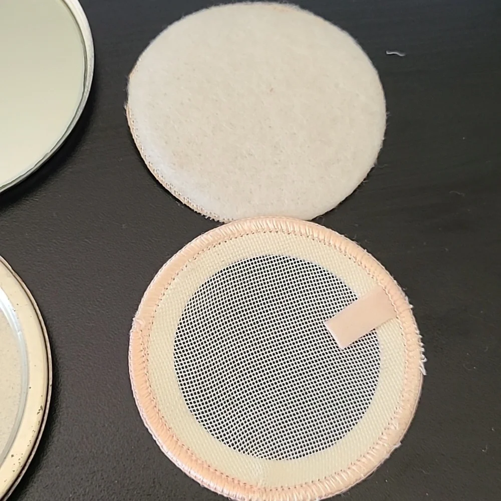 Vintage powder compact